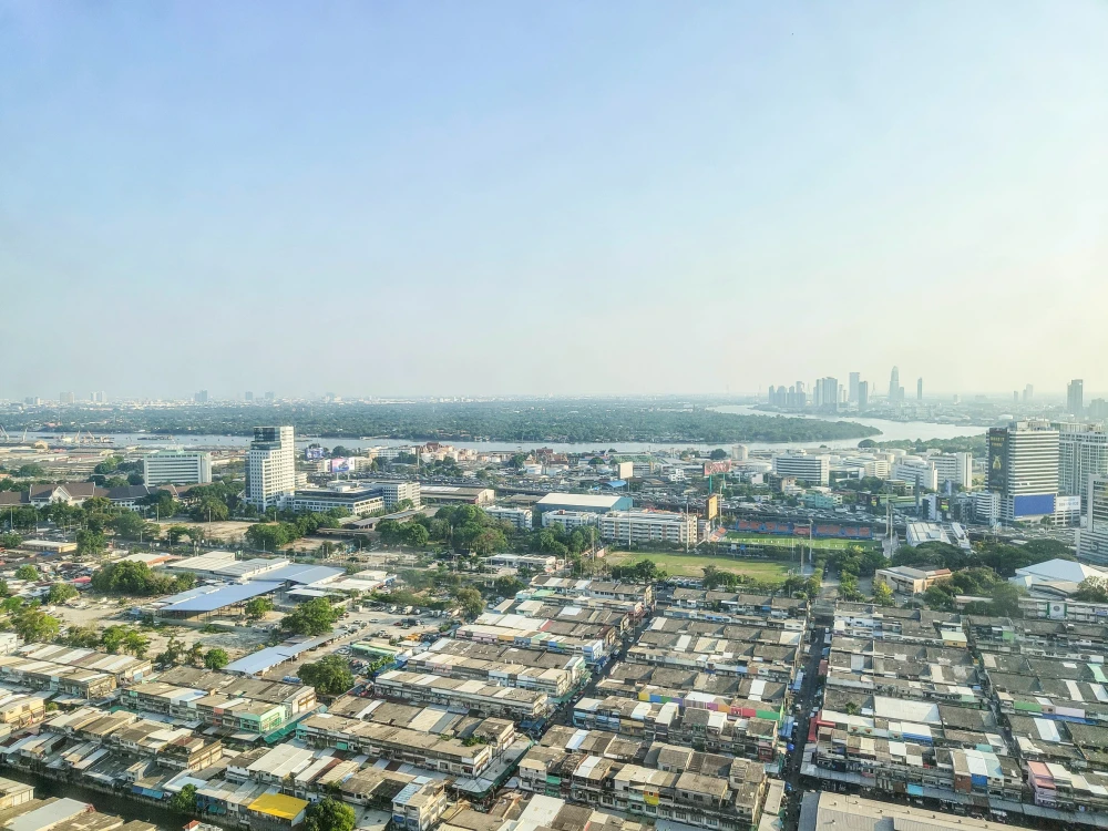 🏙️🌺 For Rent: Life Rama 4 - Asoke Duplex Unit near MRT Queen Sirikit! 🌺🏙️