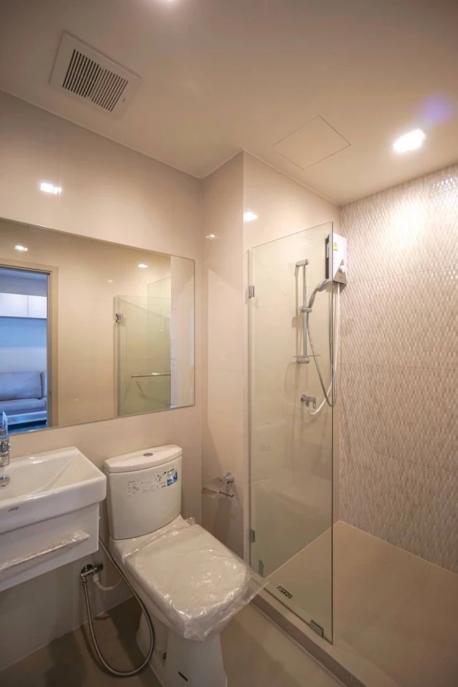 💙🏙️ For Rent: Life Sukhumvit 48 – Stylish High Floor Unit! 🏙️💙
