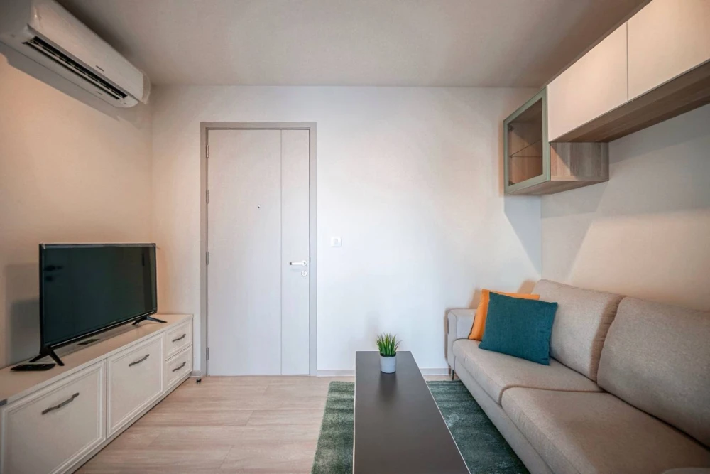 💙🏙️ For Rent: Life Sukhumvit 48 – Stylish High Floor Unit! 🏙️💙