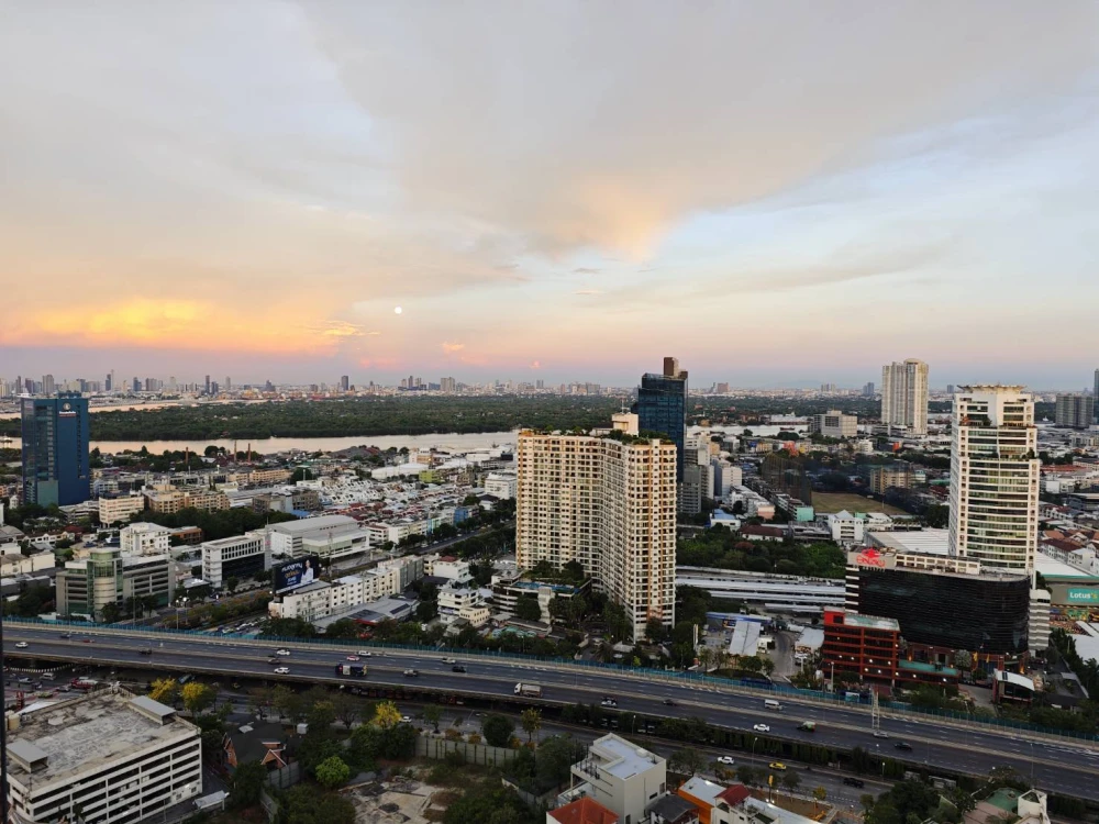 🌃✨ Luxury Condo for Rent at Lumpini Place Water Cliff ✨🏙️