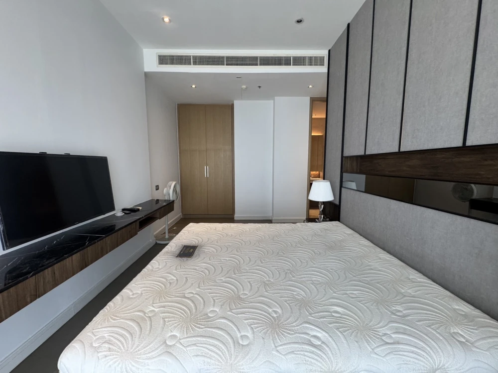 🌟🏙️ For Rent: Magnolias Ratchadamri Boulevard – High Floor Luxury Unit! 🏙️🌟