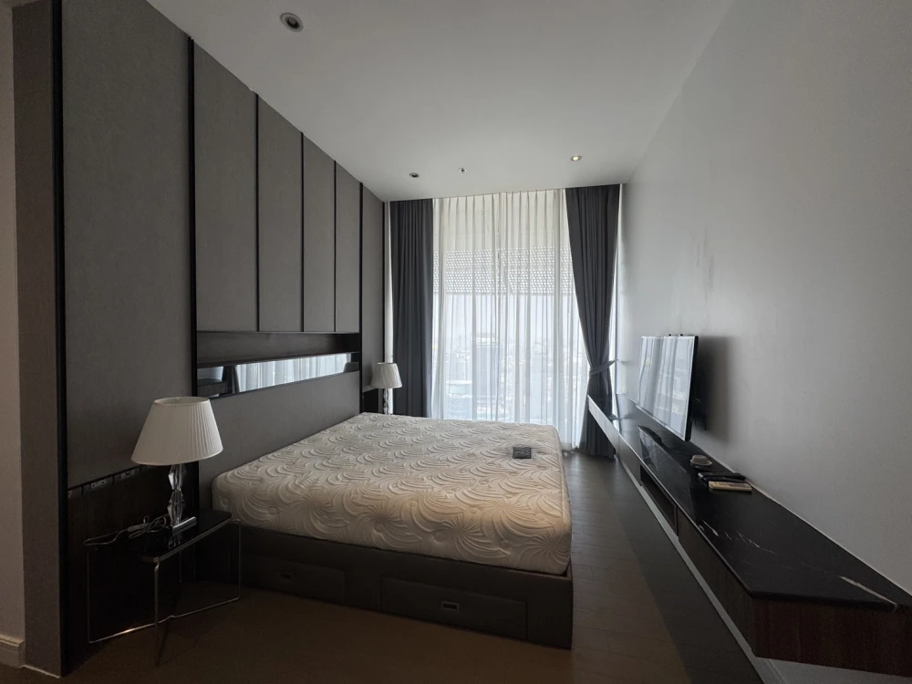 🌟🏙️ For Rent: Magnolias Ratchadamri Boulevard – High Floor Luxury Unit! 🏙️🌟