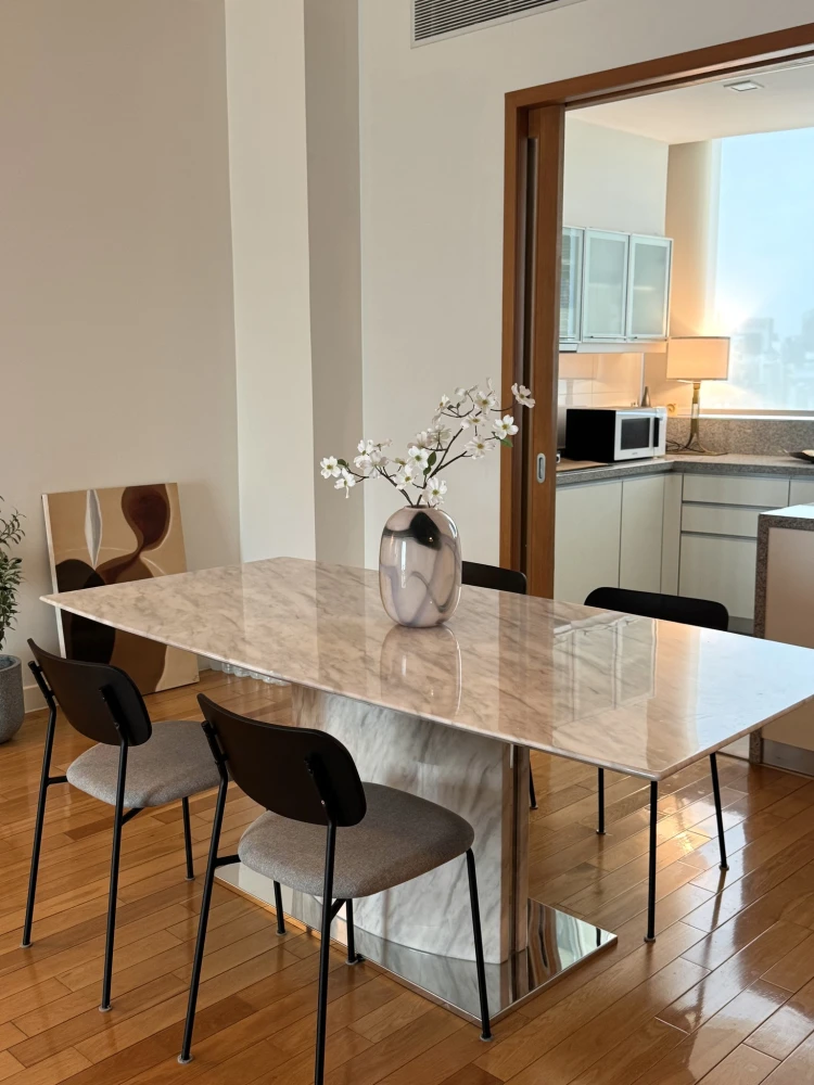 For sale or rent: Millennium Residence @ Sukhumvit 16 | Large, luxurious unit with stunning views, ready to move in.