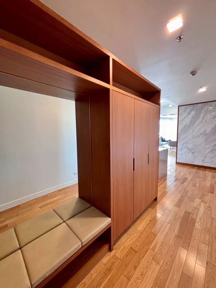 🖤🏙️ For Rent: Millennium Residence @ Sukhumvit 16 – Ultra Spacious Luxury Unit! 🏙️🖤