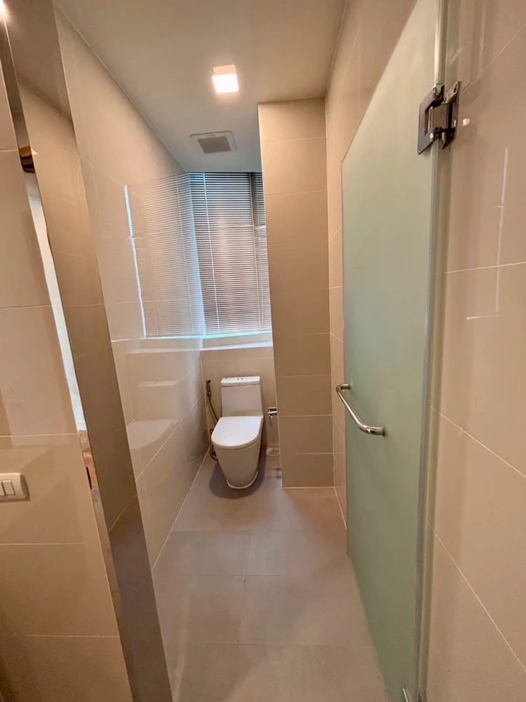 🖤🏙️ For Rent: Millennium Residence @ Sukhumvit 16 – Ultra Spacious Luxury Unit! 🏙️🖤