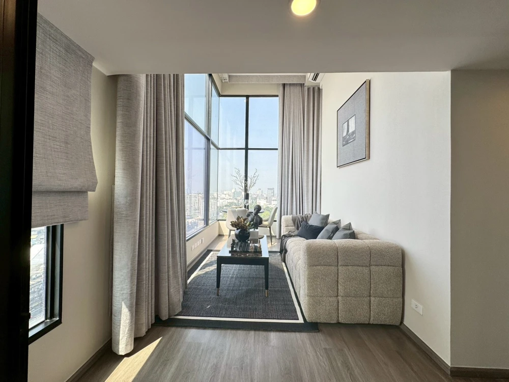 🧡🏙️ For Rent: So Origin Kaset Interchange | Duo Space, 2-story unit with high ceilings, beautiful and luxurious room, near the BTS Skytrain! 🏙️🧡