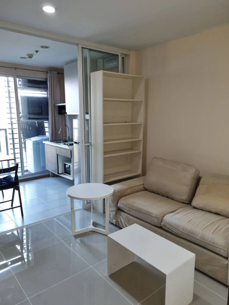 🌺🏙️ For Rent: The Base 77 Onnut | High Floor, South-Facing, Open View! 🏙️🌺
