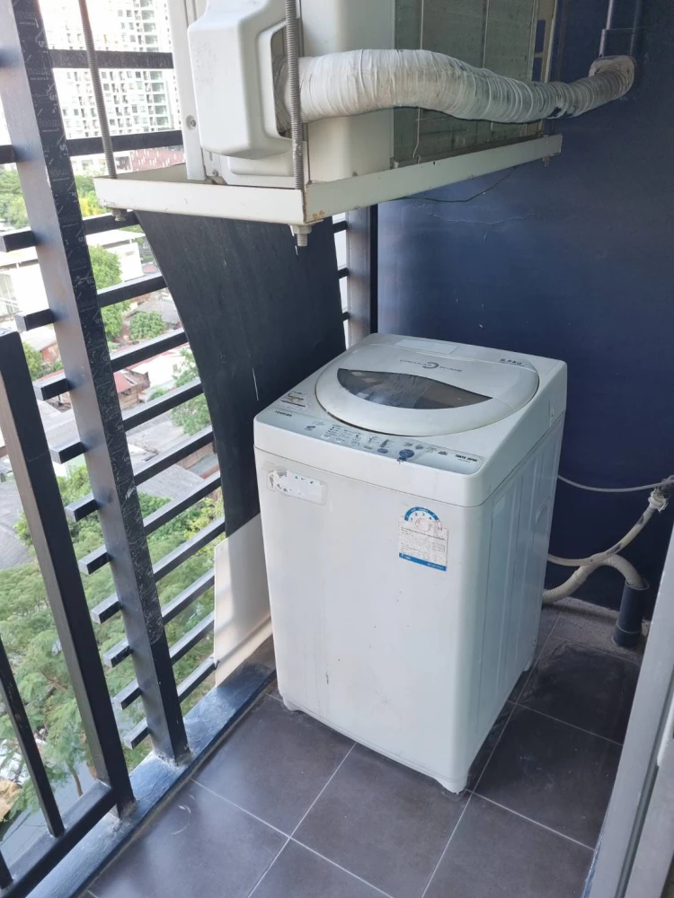 🌺🏙️ For Rent: The Base 77 Onnut | High Floor, South-Facing, Open View! 🏙️🌺