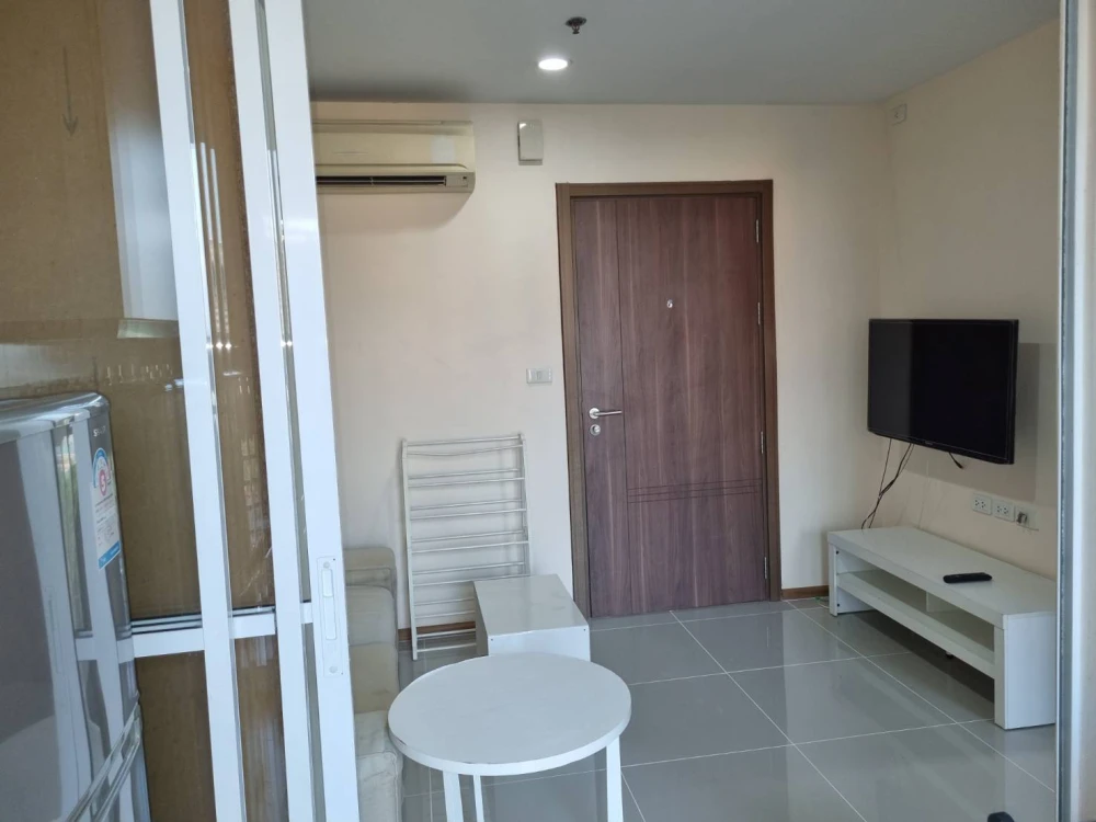 🌺🏙️ For Rent: The Base 77 Onnut | High Floor, South-Facing, Open View! 🏙️🌺