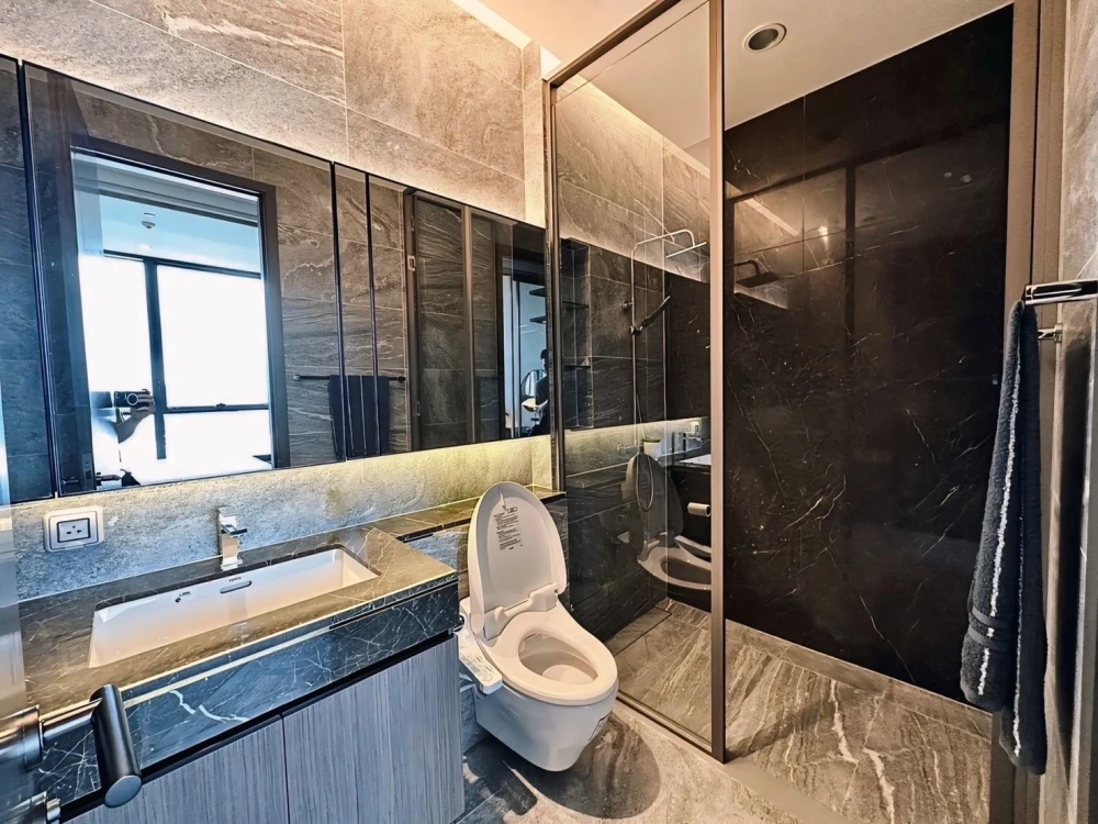 💫🏙️ For Rent: The ESSE Sukhumvit 36 | High Floor Unit in Prime Location! 🏙️💫