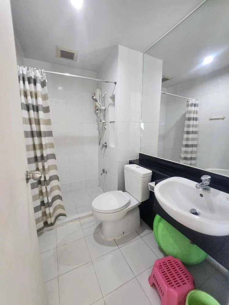 🌟🏙️ For Rent: The Parkland Grand Taksin | High Floor with Stunning City View! 🏙️🌟