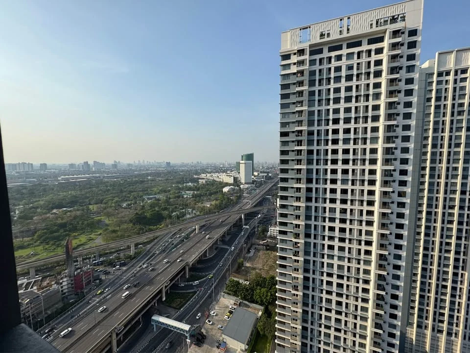 🚆 The Privacy Jatujak for Rent, Close to MRT / BTS, Great Location