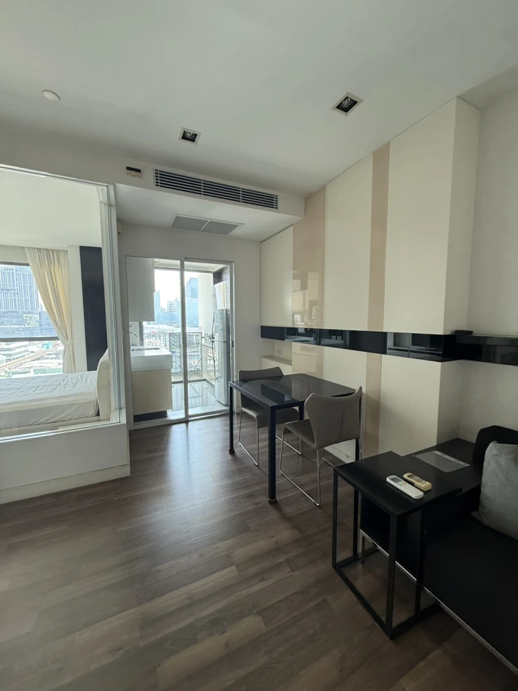 🍀🏙️ For Rent: The Room Sukhumvit 62 | High Floor, Cozy Unit Near BTS! 🏙️🍀