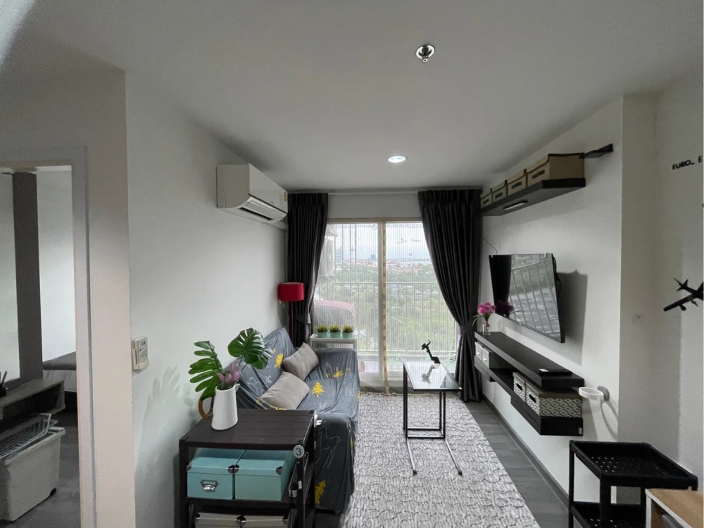 🏙️🌟 For Rent: The Trust @ BTS Chang Erawan – River View Unit! 🌟🏙️