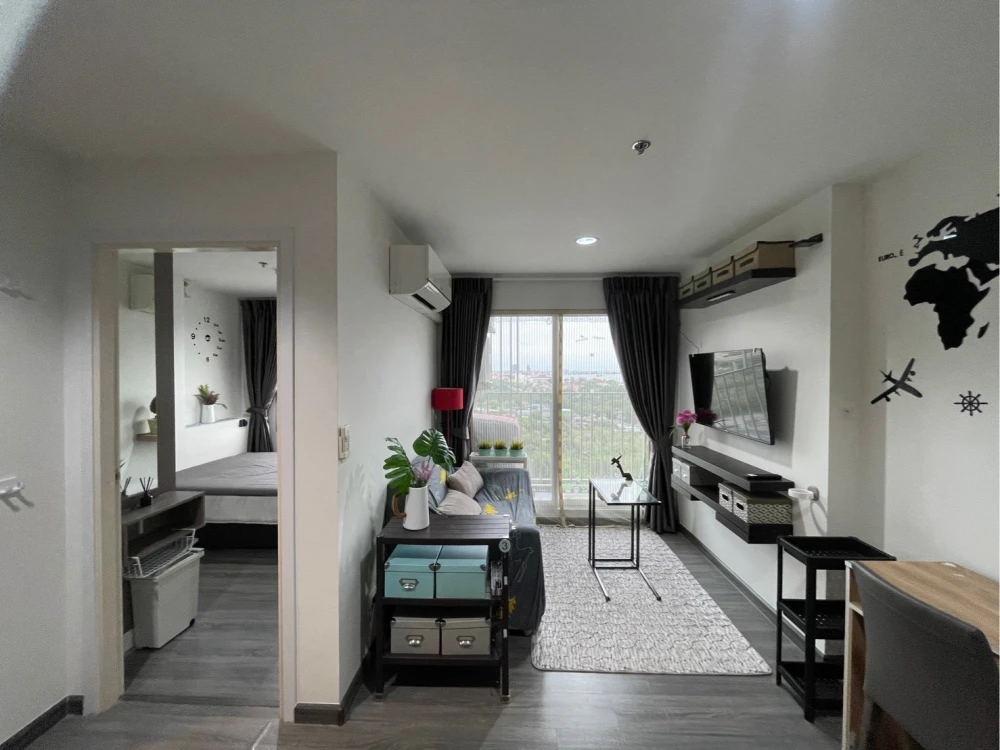 🏙️🌟 For Rent: The Trust @ BTS Chang Erawan – River View Unit! 🌟🏙️