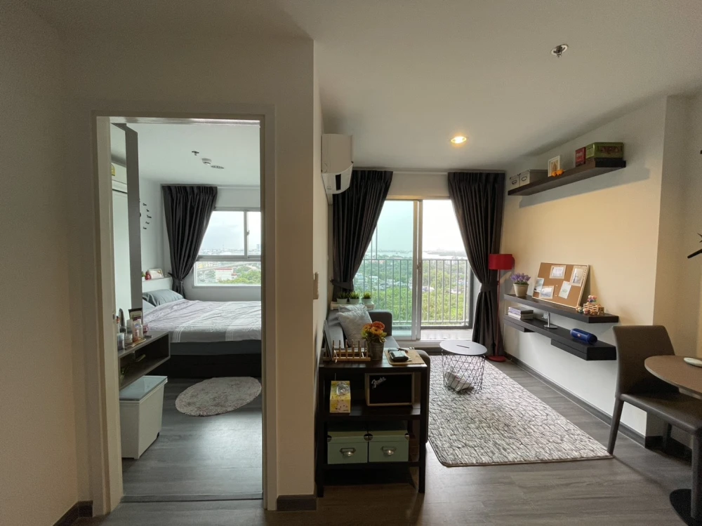 🏙️🌟 For Rent: The Trust @ BTS Chang Erawan – River View Unit! 🌟🏙️