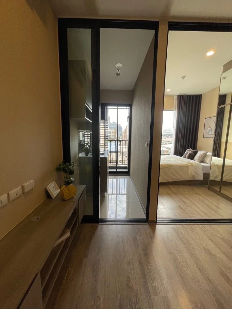 🏢 Condo for rent: Knightsbridge Kaset Society 🚆 Right next to BTS Sena Station, in front of the condo.