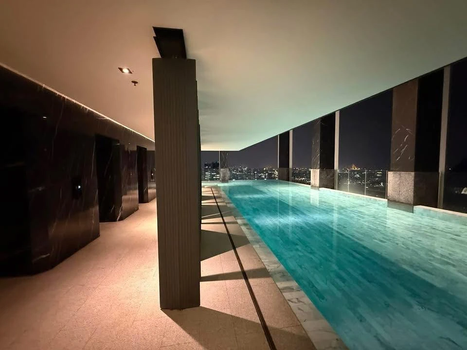 ✨🏙 Condo for rent: Noble Around Ari, next to BTS Ari station. High floor, beautiful view, in the heart of Ari. 🏙✨