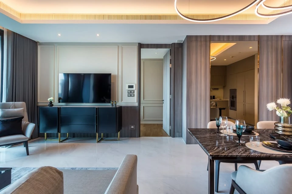 ✨🌿 For Rent: Sindhorn Tonson Ultra Luxury Condo, next to Lumpini Park 🌿✨
