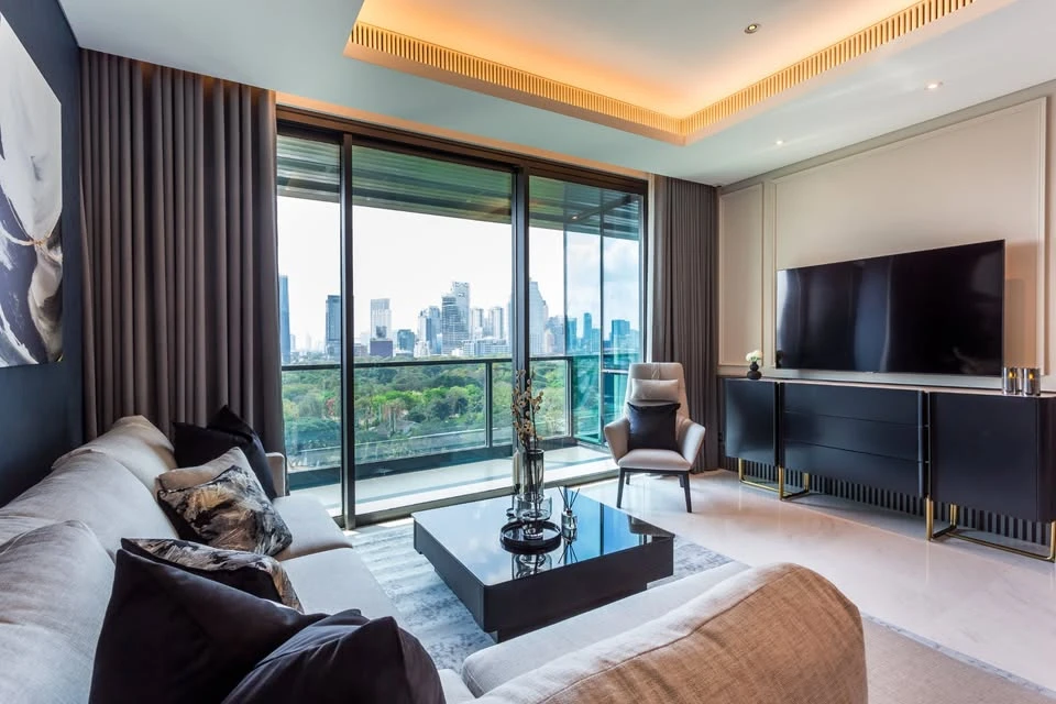 ✨🌿 For Rent: Sindhorn Tonson Ultra Luxury Condo, next to Lumpini Park 🌿✨