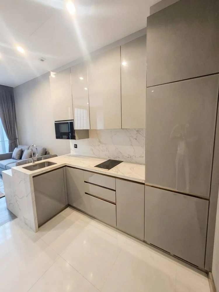 ✨🏙 Condo for rent: The Esse at Singha Complex. Prime location in the heart of the city. 🏙✨