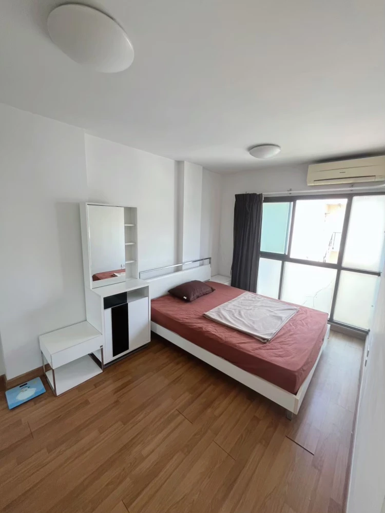 🏠🌃 Condo for Rent: Summer Garden 🏠🌃 images