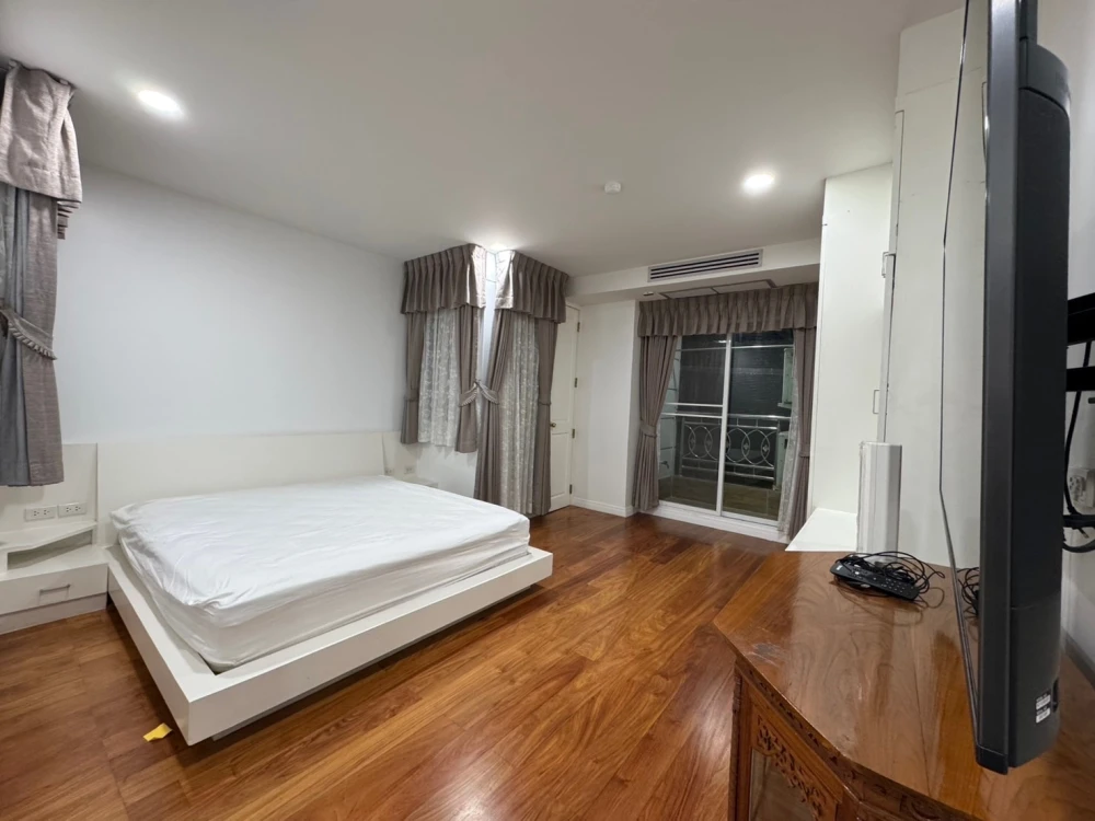 🏠🌃 ให้เช่า คอนโด บ้าน ถนน สารสิน 🏠🌃