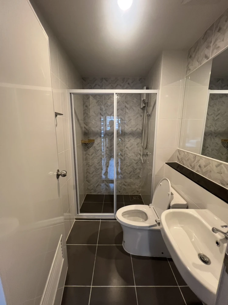 🏠🌃 Condo for Rent: Regent Home Wutthakat 🏠🌃