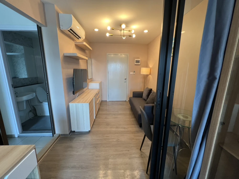 🏠🌃 Condo for Rent: Regent Home Wutthakat 🏠🌃