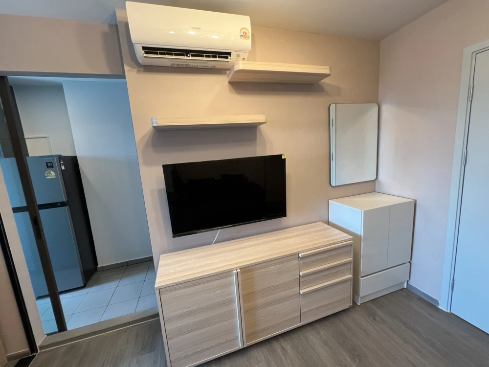 🏠🌃 Condo for Rent: Regent Home Wutthakat 🏠🌃