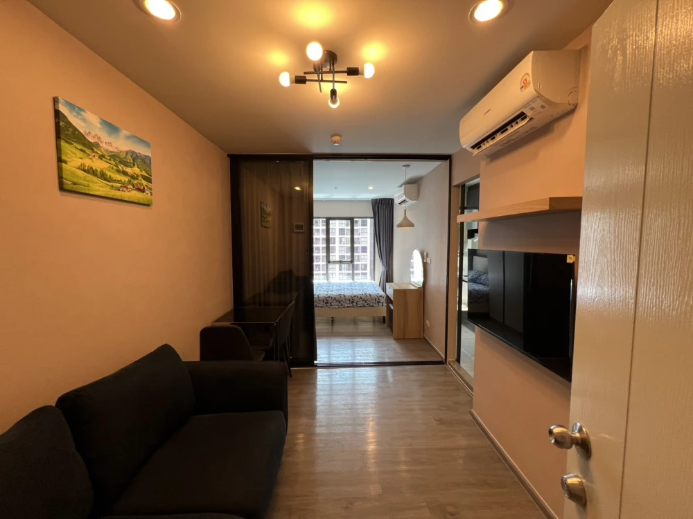 🏠🌃 Condo for Rent: Regent Home Wutthakat 🏠🌃