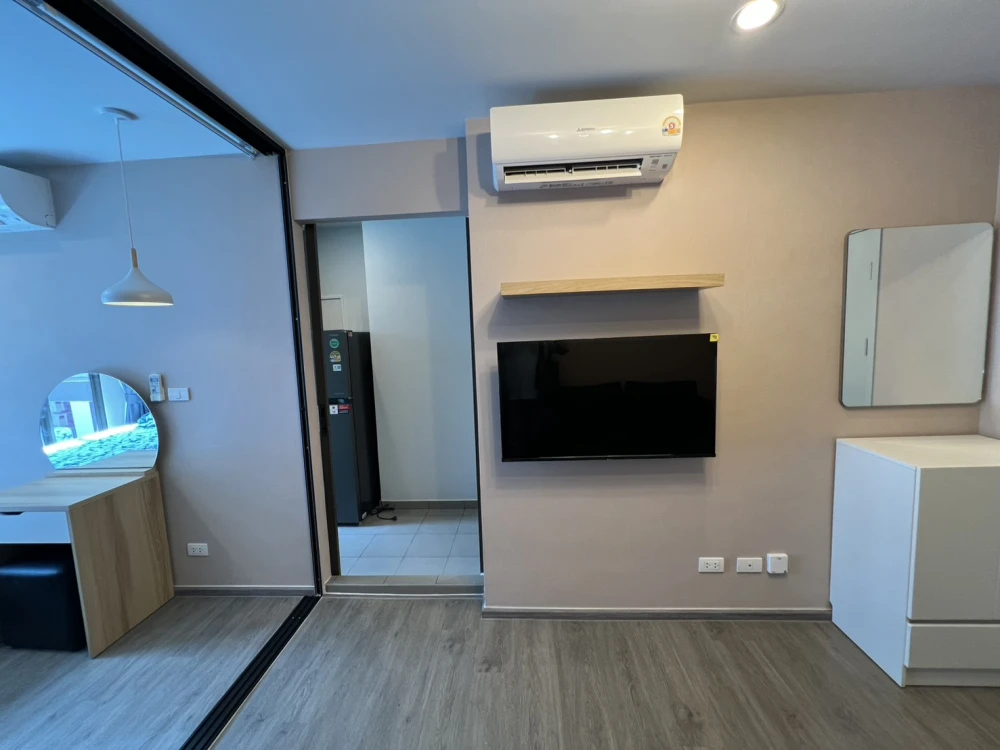 🏠🌃 Condo for Rent: Regent Home Wutthakat 🏠🌃