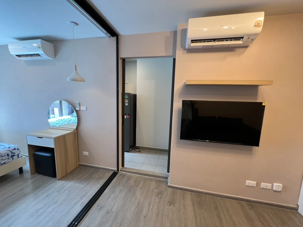 🏠🌃 Condo for Rent: Regent Home Wutthakat 🏠🌃