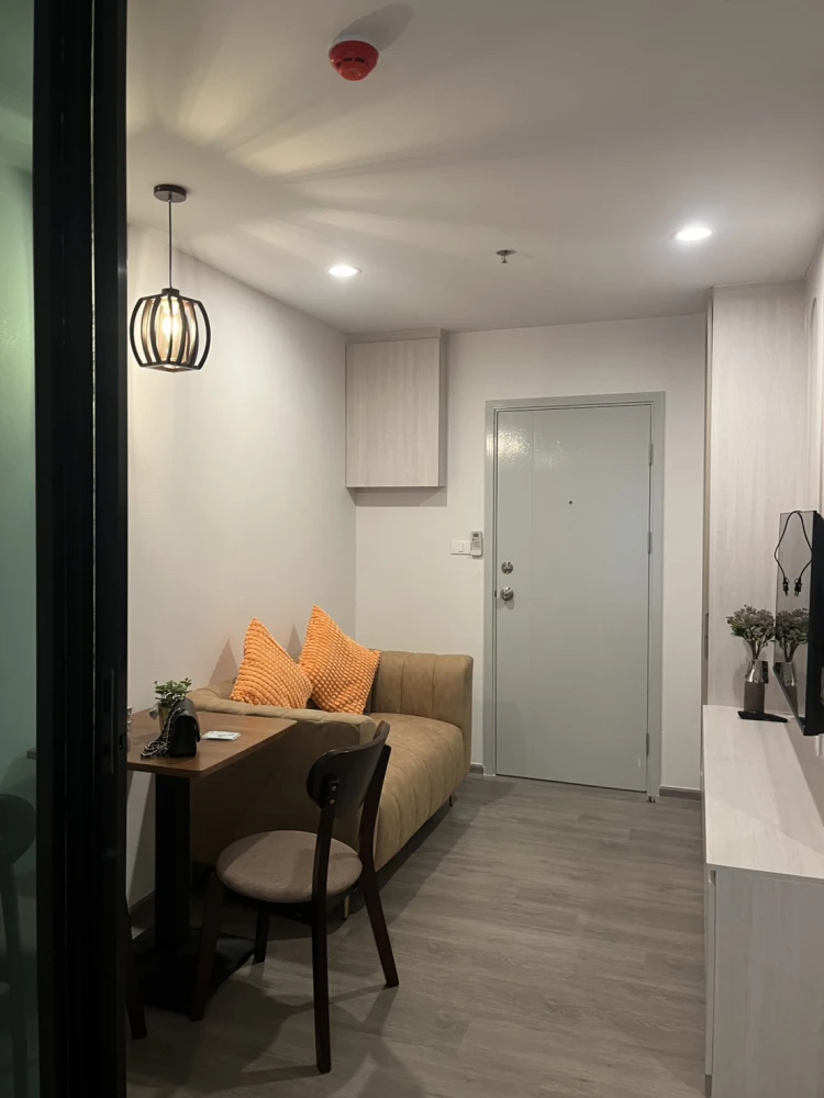 🏠🌃 Condo for Rent: Regent Home Wutthakat 🏠🌃