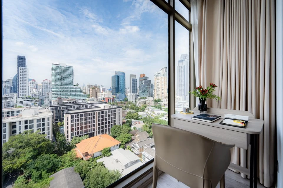 For rent: Rhythm Ekkamai Estate 63 condo. Beautifully decorated, luxurious and very livable. Don't miss out!