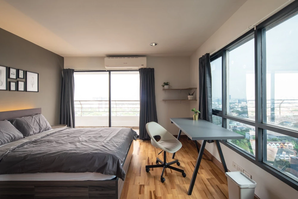 🏠🌃 Condo for Rent: Sarin Place 🏠🌃