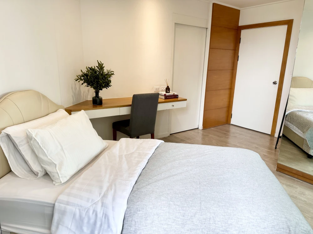 🏠🌃 Condo for Rent: The Royal Place 1 🏠🌃