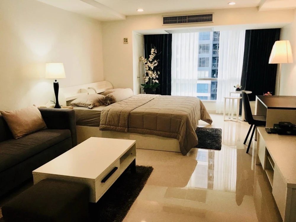 🏠🌃 Condo for Rent: The Trendy Condominium 🏠🌃