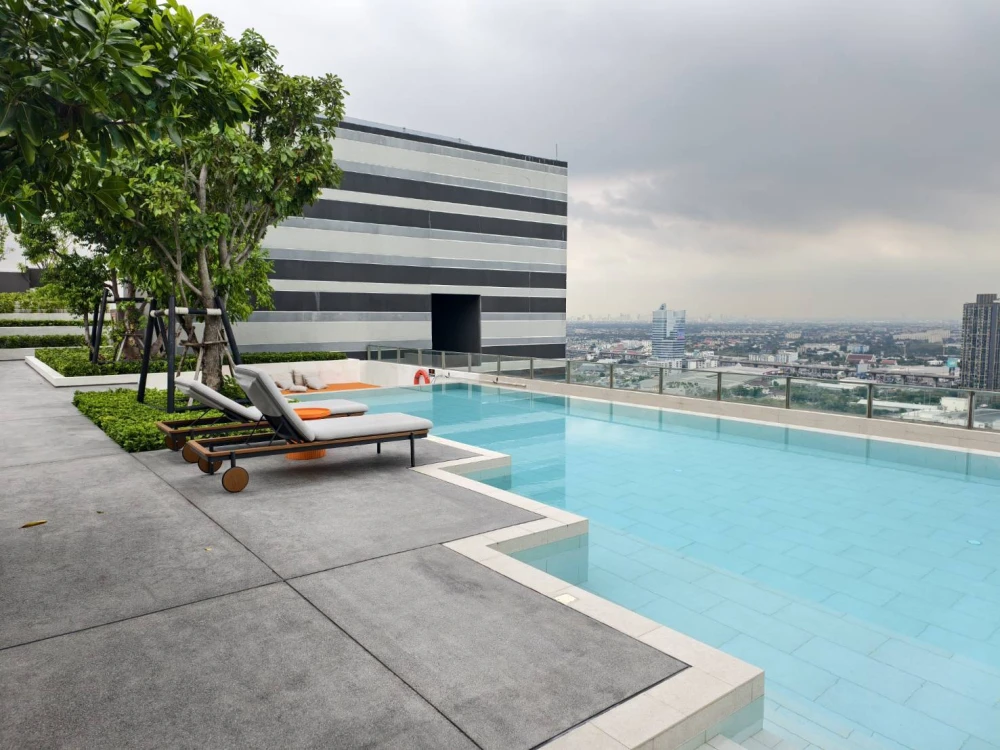 Condo for rent at A Space Mega 🏠🌃