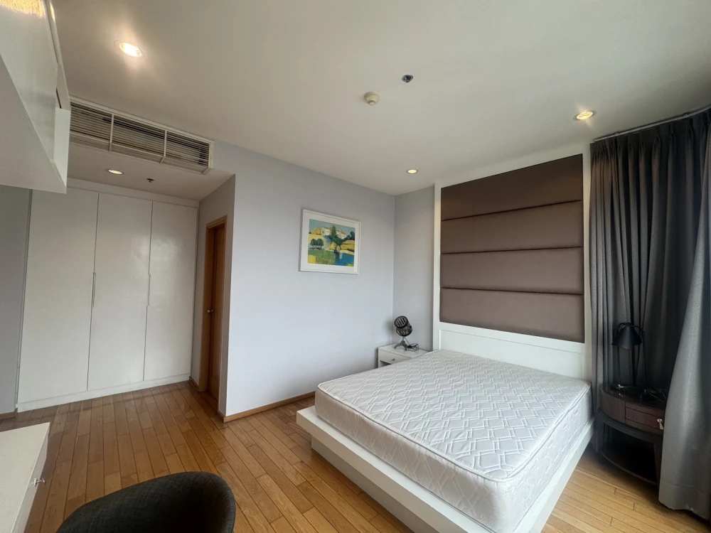 🏠🌃 Condo for rent at Emporio Place 🏠🌃