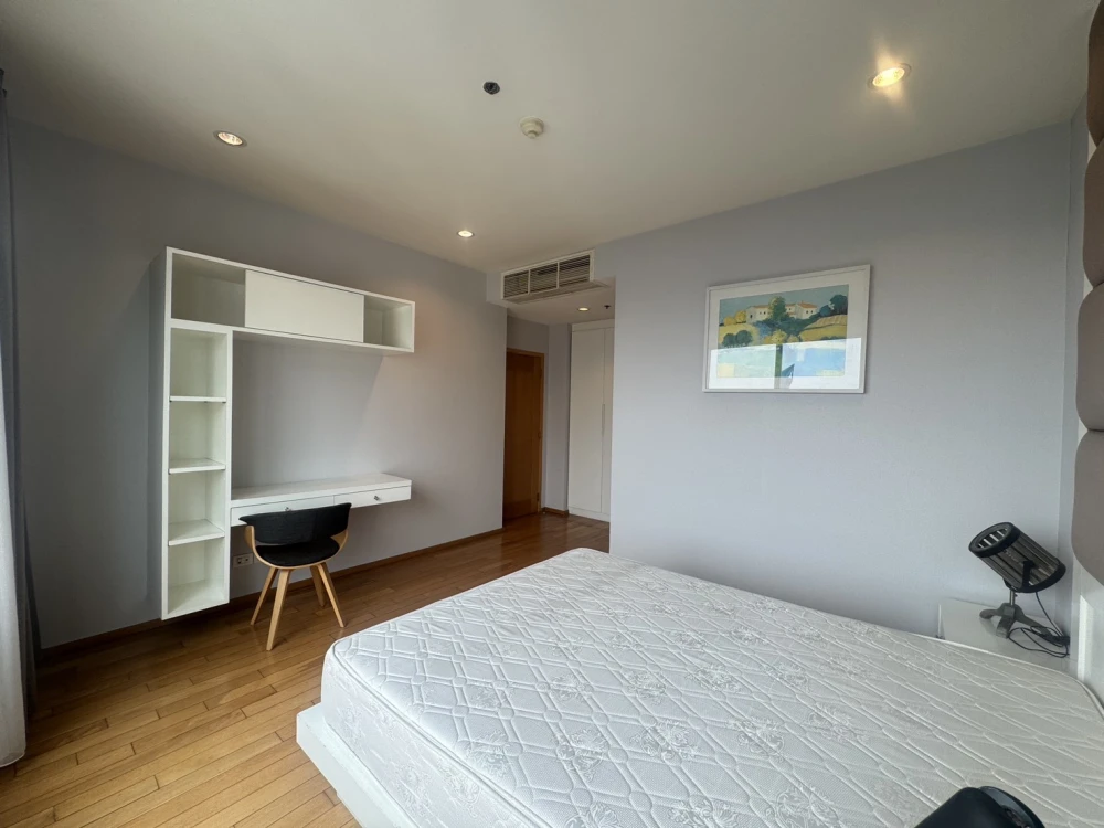 🏠🌃 Condo for rent at Emporio Place 🏠🌃