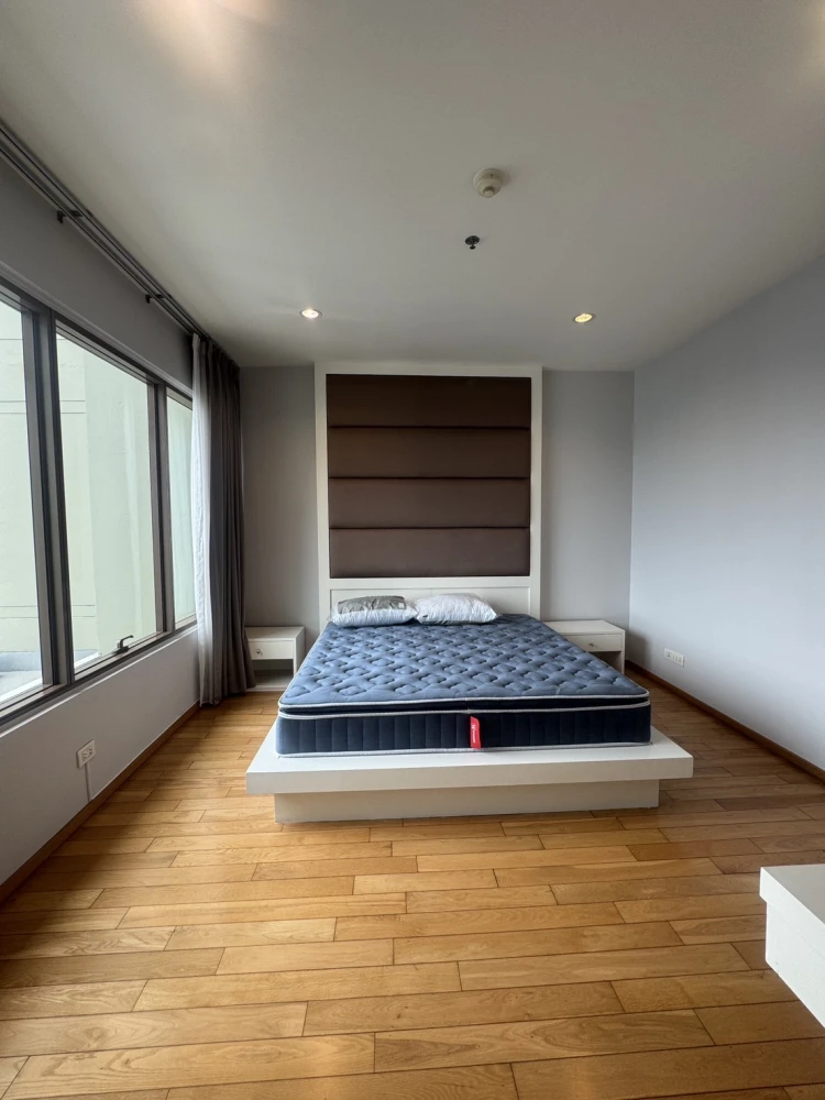 🏠🌃 Condo for rent at Emporio Place 🏠🌃