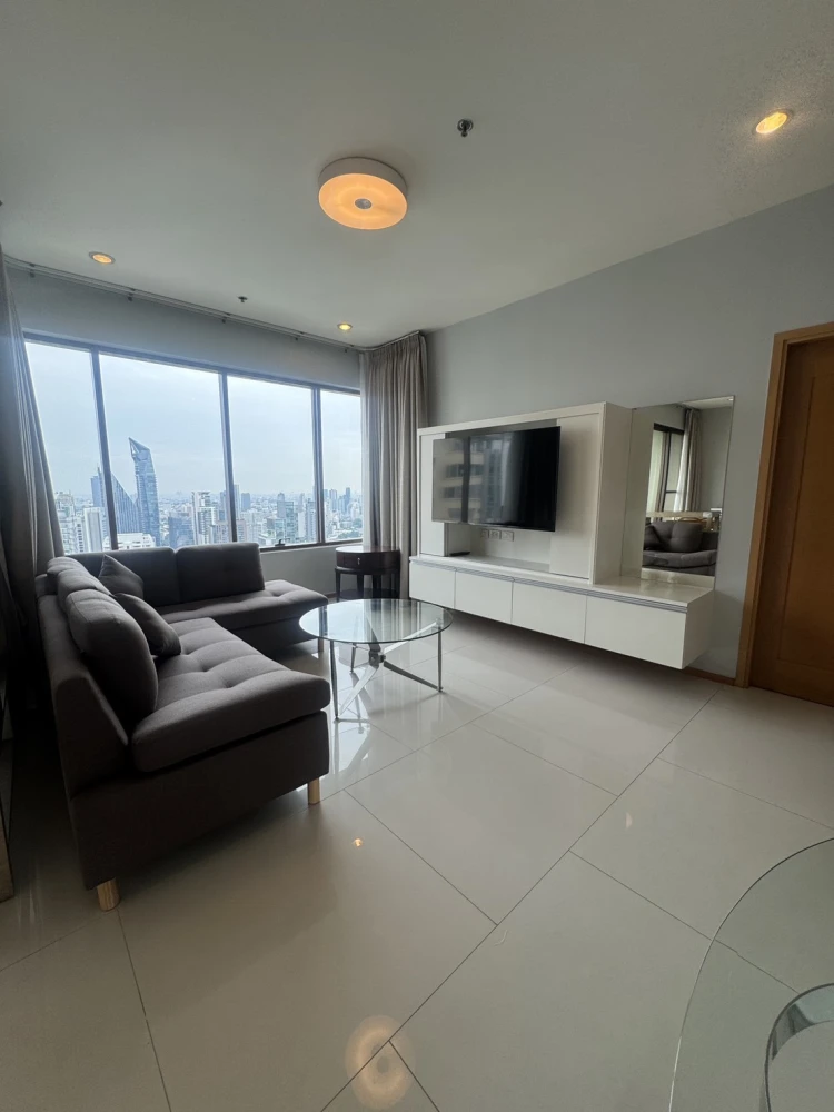 🏠🌃 Condo for rent at Emporio Place 🏠🌃