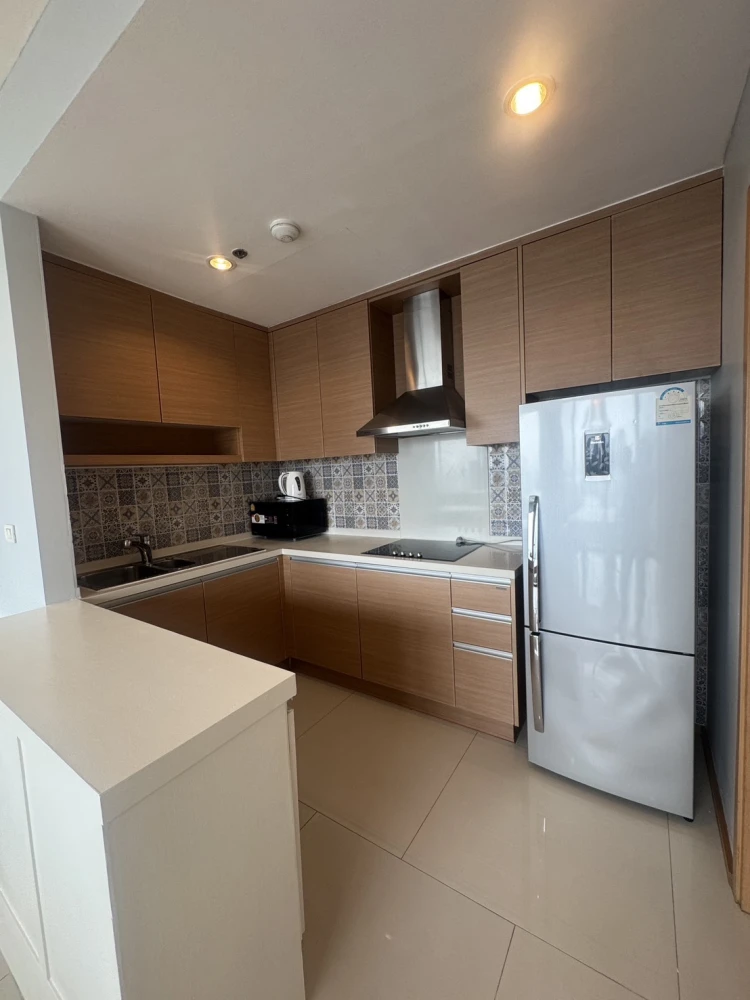🏠🌃 Condo for rent at Emporio Place 🏠🌃