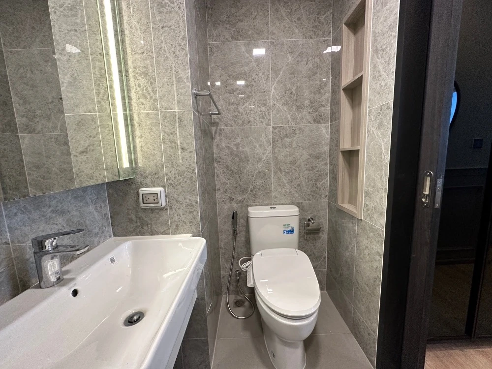 🏠🌃 Condo for Rent: Noble Around Ari 🏠🌃