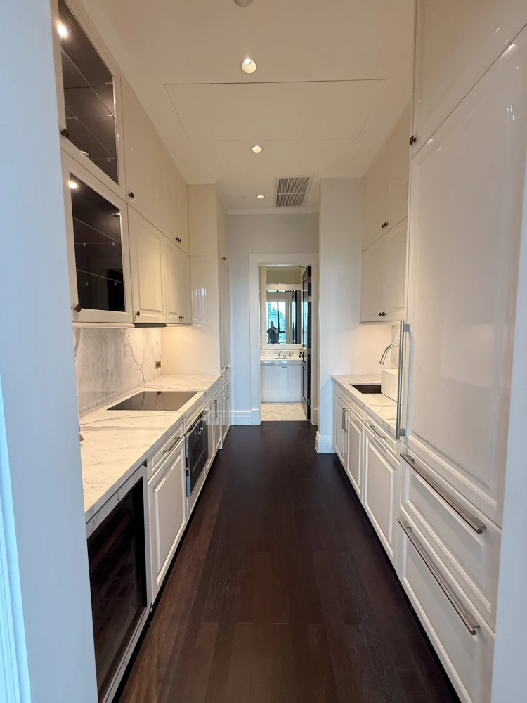🏠🌃 Condo for Rent: Ninety Eight Wireless 🏠🌃