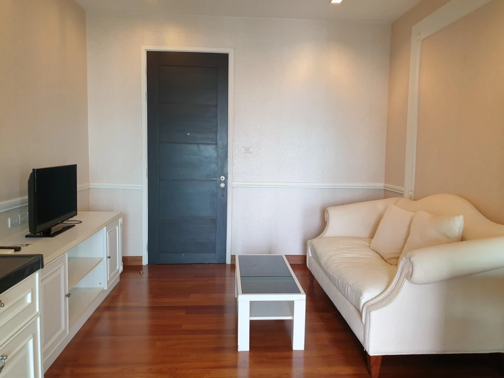 Condo for rent, Ivy Sathorn 10, fully furnished with appliances. Book now before it's too late!