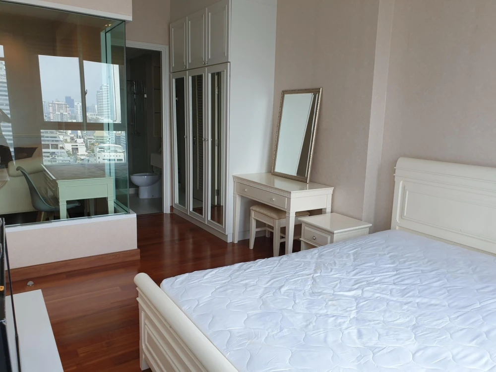 Condo for rent, Ivy Sathorn 10, fully furnished with appliances. Book now before it's too late!