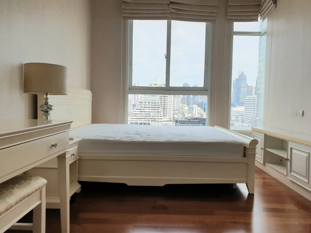 Condo for rent, Ivy Sathorn 10, fully furnished with appliances. Book now before it's too late!