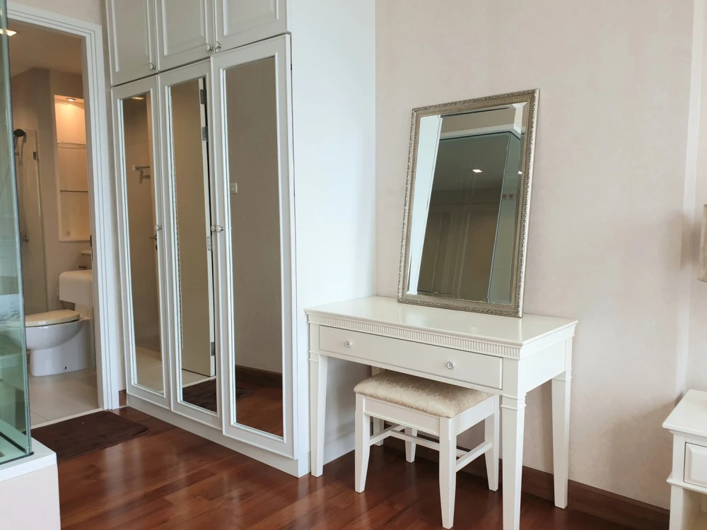 Condo for rent, Ivy Sathorn 10, fully furnished with appliances. Book now before it's too late!